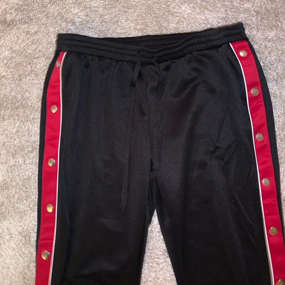 Freshman Red & Black Buttoned pants size L - Picture 5 of 7